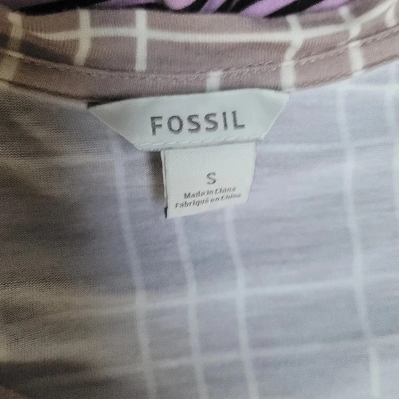 Fossil Women's Short Sleeve Tan Purple Design Knit Top Tee Striped Rayon S Small - Picture 4 of 10